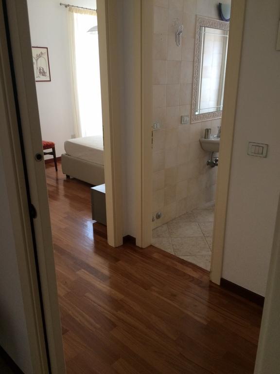 Apartment Largo Del Teatro 포르토 산 조르조 객실 사진
