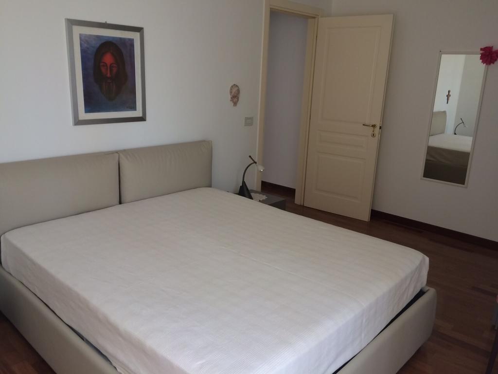 Apartment Largo Del Teatro 포르토 산 조르조 객실 사진